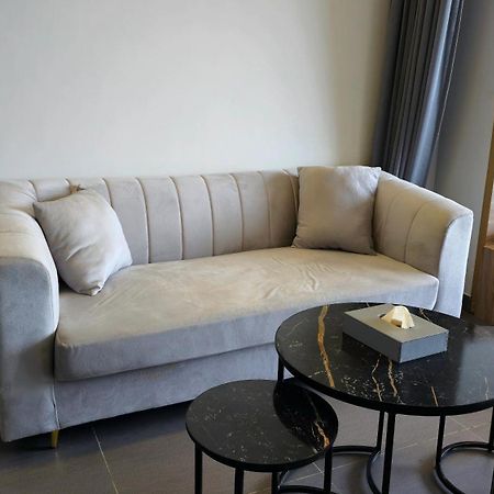 The Luxe Living Otel Noida Dış mekan fotoğraf