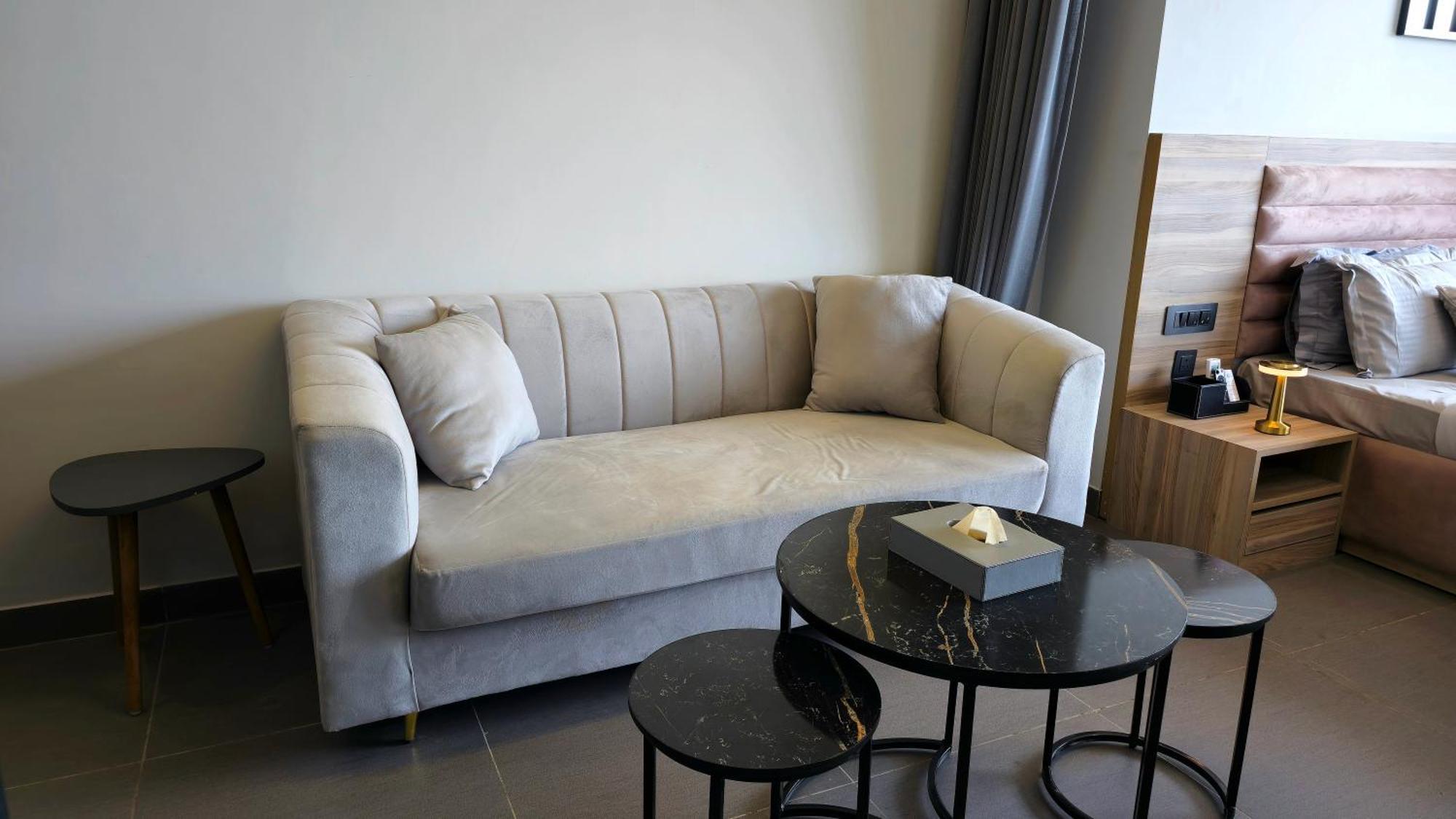 The Luxe Living Otel Noida Dış mekan fotoğraf