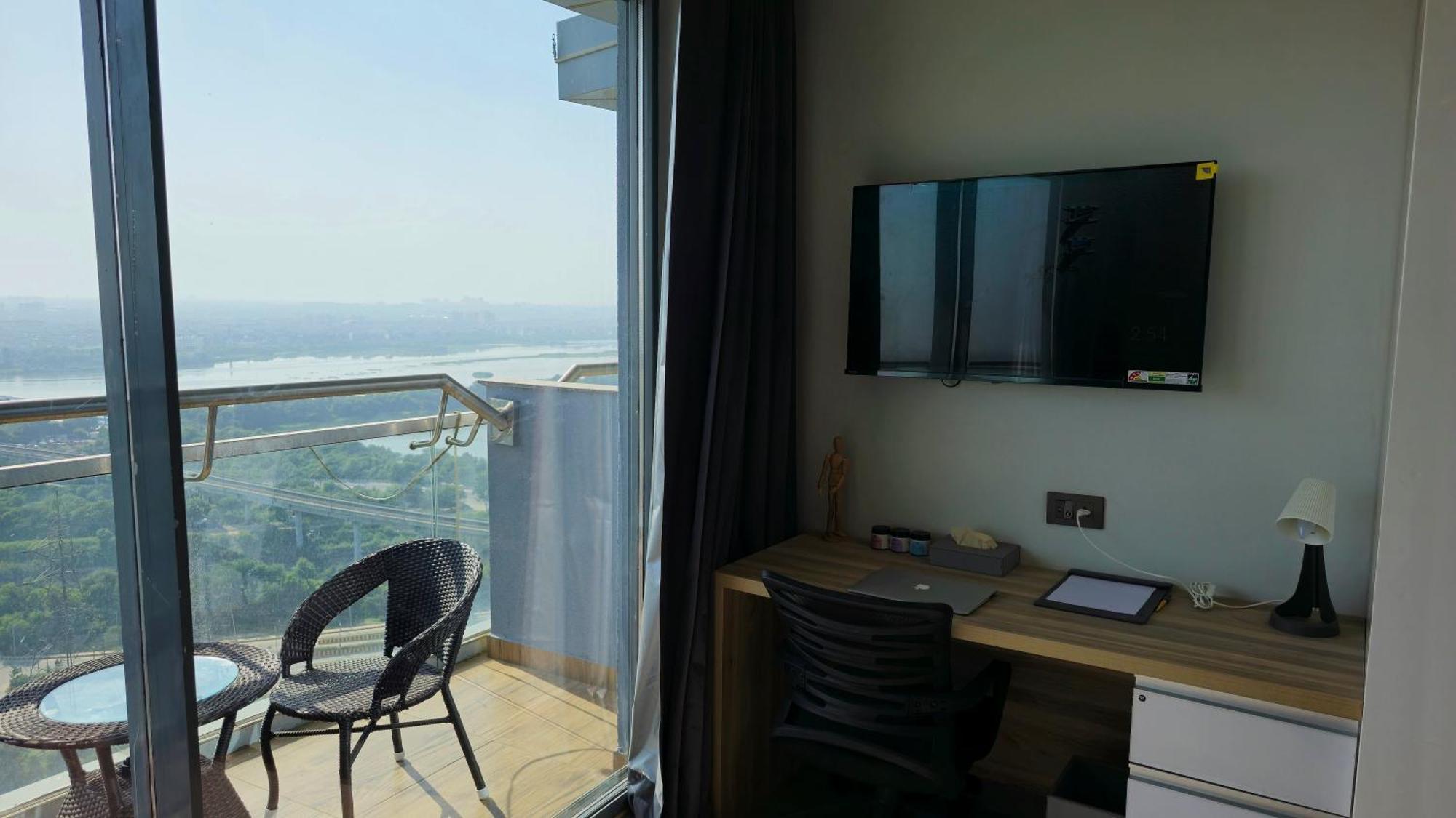 The Luxe Living Otel Noida Dış mekan fotoğraf